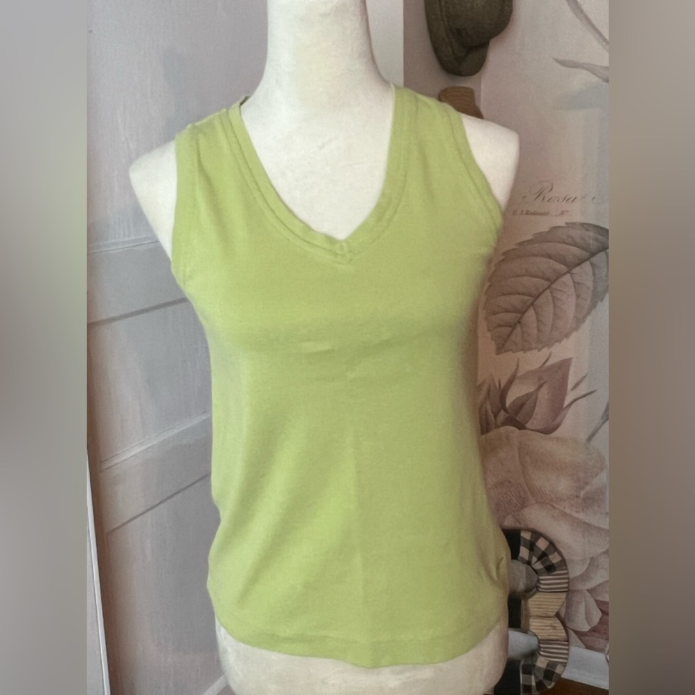 PATAGONIA ORGANIC COTTON WM SZ SMALL VNECK SLEEVELESS TEE LT GREEN